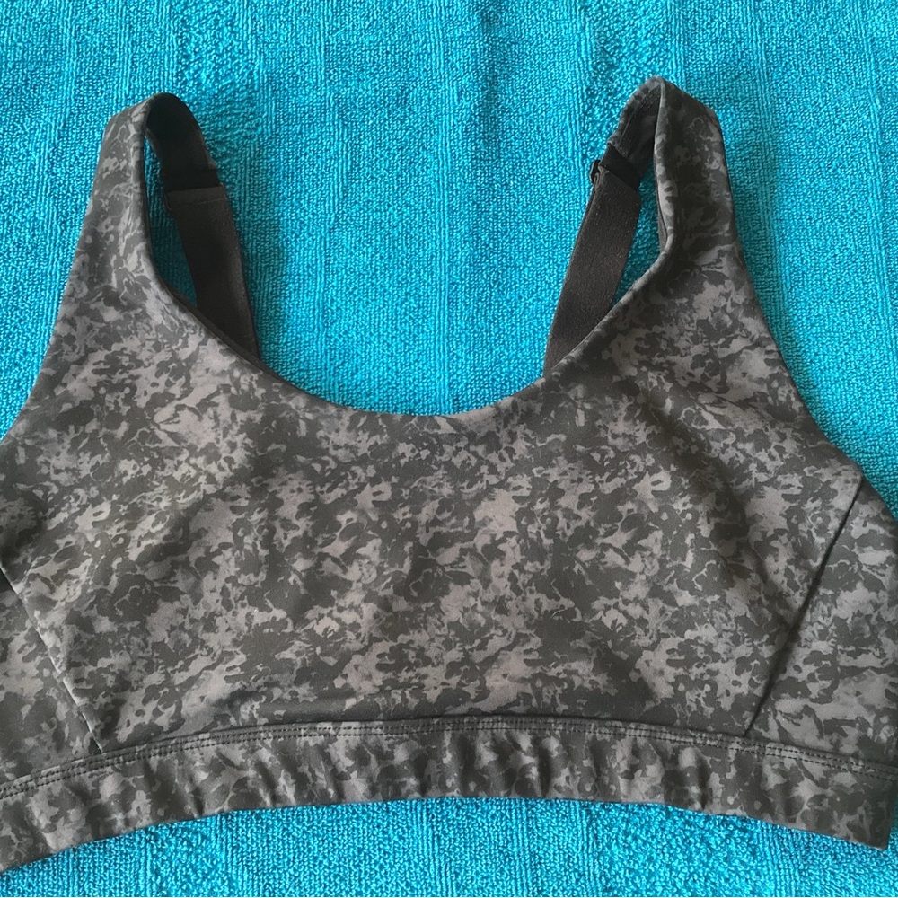Lole Gray and Black Sports Bra